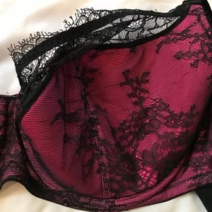 Cacique Black & Pink Lace Bra